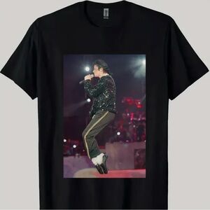 Michael Jackson dancing T-shirt. 100% cotton.